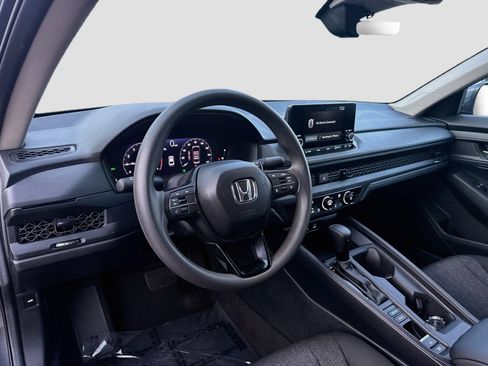 Used 2025 Honda Accord LX image 7