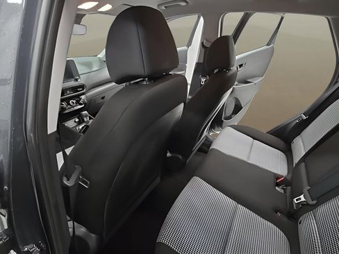 Certified 2022 Hyundai Kona SE w/ Cargo Package image 14