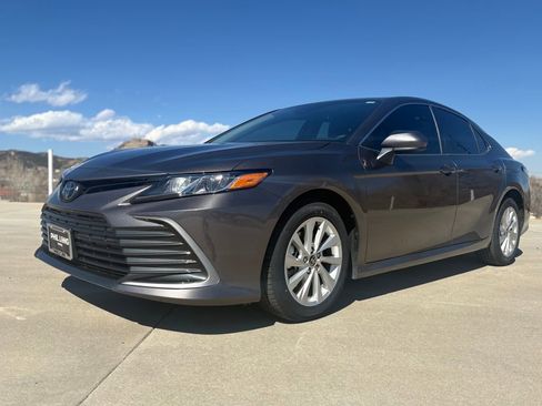 Used 2023 Toyota Camry LE image 1