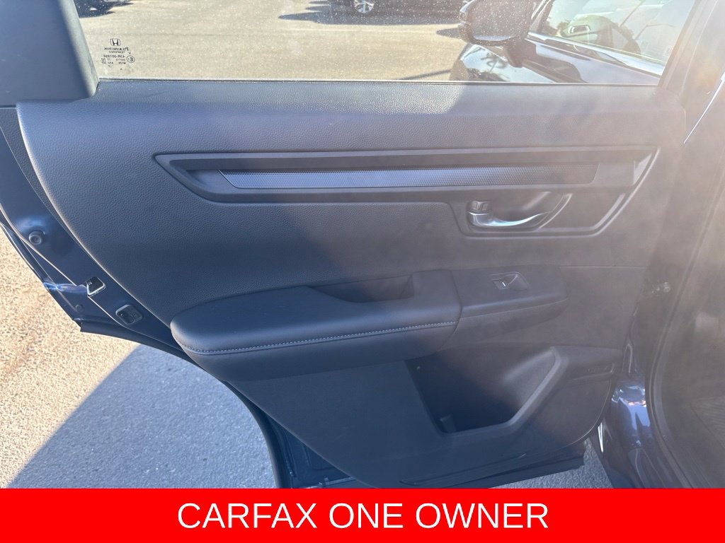 Used 2025 Honda CR-V LX image 17