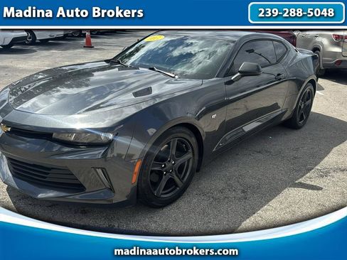 Used 2017 Chevrolet Camaro LT RWD image 1