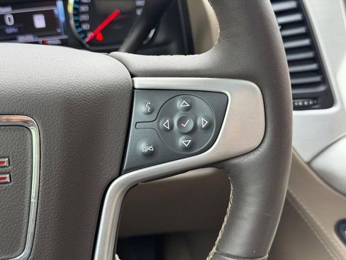 Used 2018 GMC Yukon SLT w/ Premium Edition AWD/4WD image 20