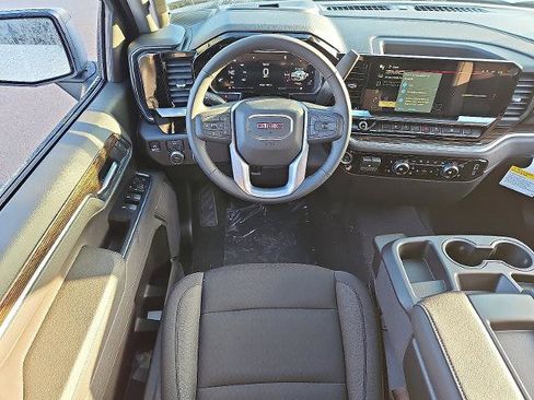 New 2026 GMC Sierra 1500 Elevation image 9
