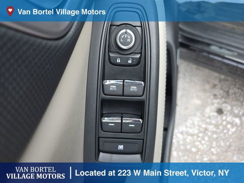 Used 2021 Subaru Forester Limited image 12