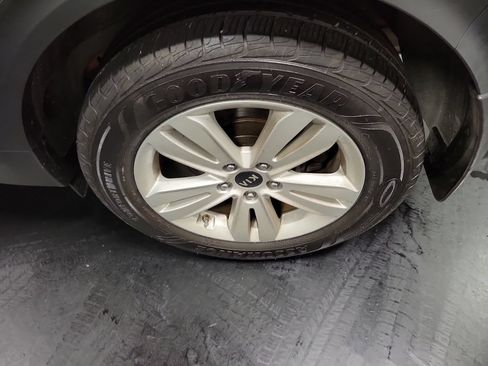 Used 2019 Kia Sportage LX FWD image 14