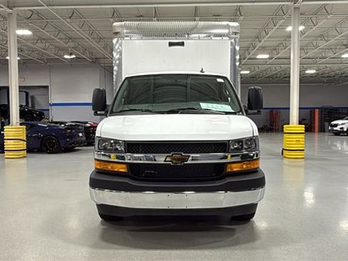 New 2025 Chevrolet Express 3500 w/ Power Convenience Package image 14