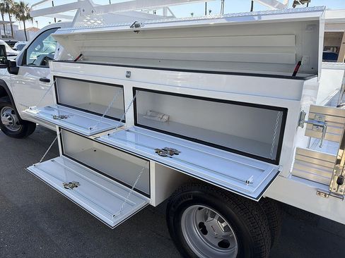 New 2026 GMC Sierra 3500 Pro AWD/4WD image 22