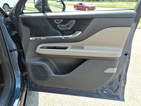 Certified 2022 Lincoln Corsair AWD w/ Equipment Group 101A image 31
