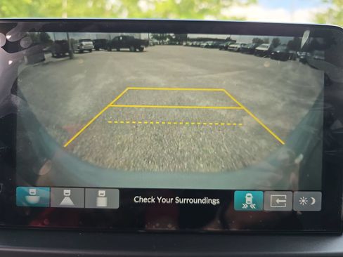 Used 2025 Honda Pilot Touring image 24