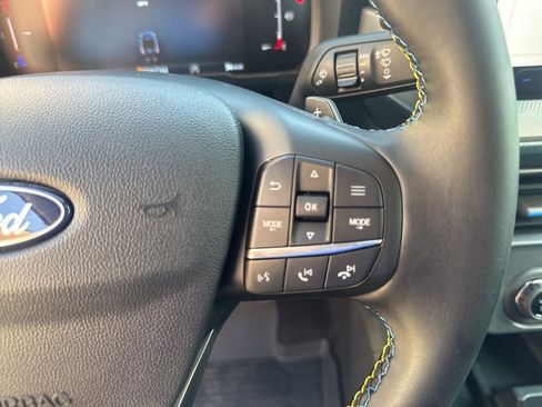 New 2025 Ford Maverick Lobo image 26