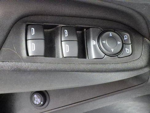 Used 2019 Chevrolet Equinox LT w/ Sun & Navigation Package image 14