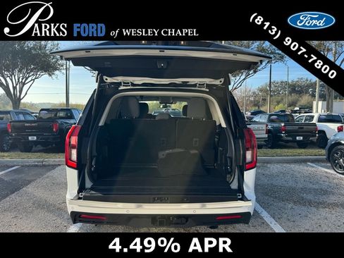 Used 2025 Ford Expedition Active image 6