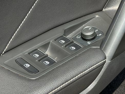 Used 2024 Volkswagen Tiguan SEL R-Line w/ MDO Package, Two-Row AWD/4WD image 27