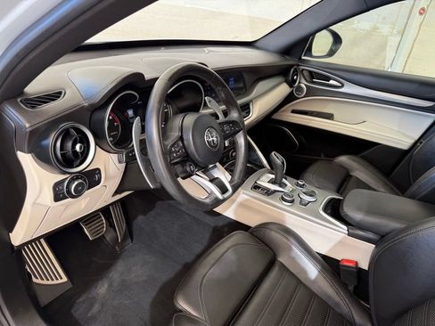 Used 2020 Alfa Romeo Stelvio Ti Sport AWD/4WD image 29
