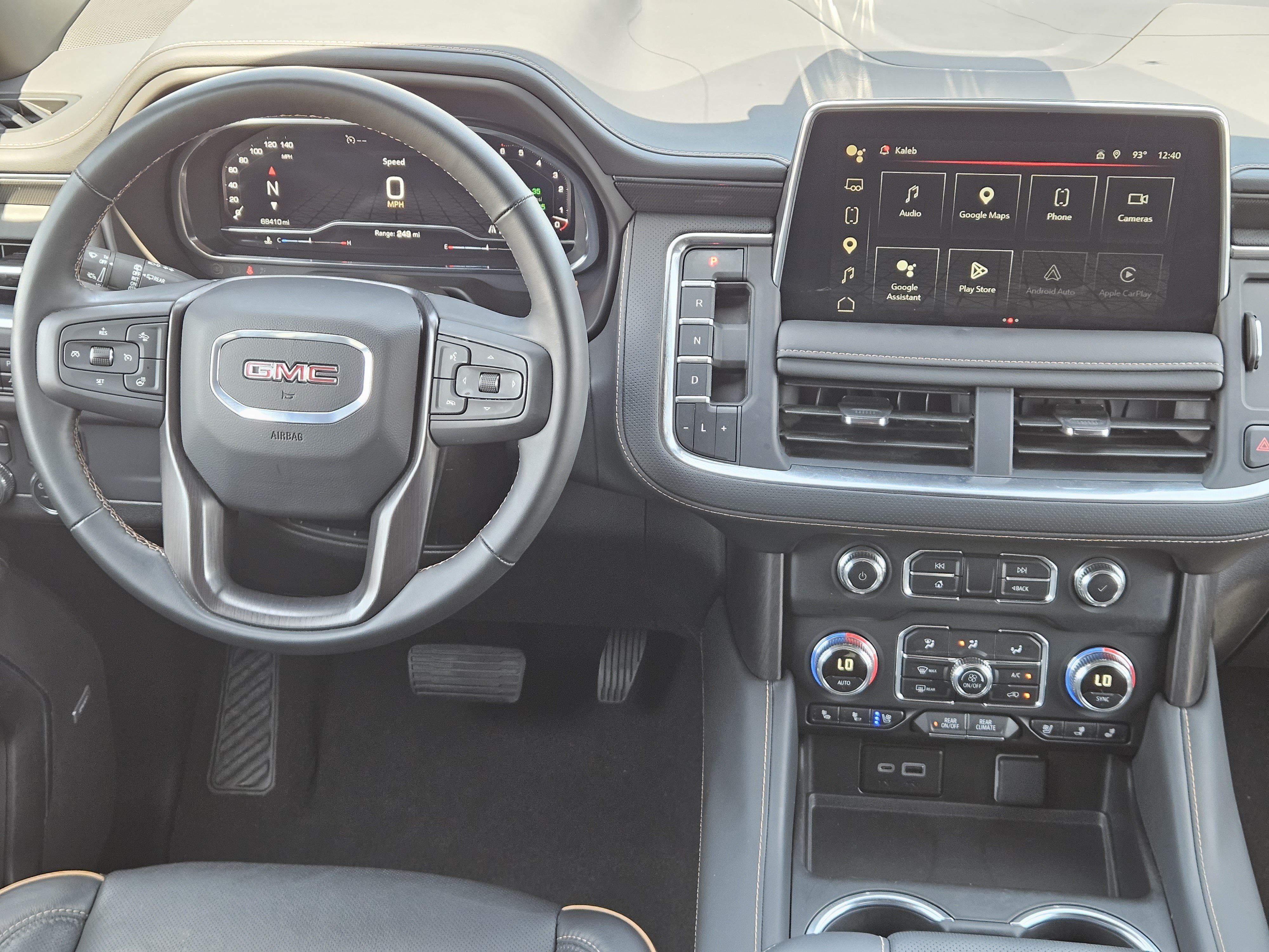 Used 2024 GMC Yukon AT4 w/ Technology Package AWD/4WD image 26