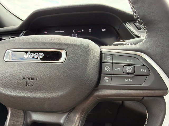New 2026 Jeep Grand Cherokee Altitude AWD/4WD image 19