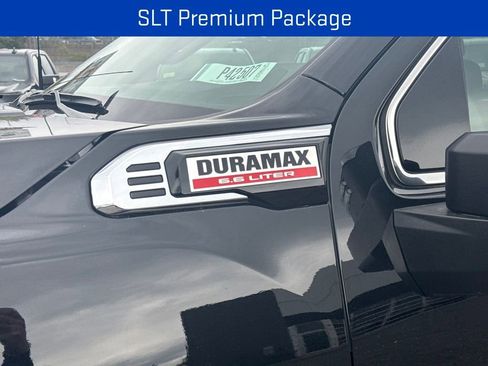 New 2026 GMC Sierra 2500 SLT w/ SLT Premium Package AWD/4WD image 8