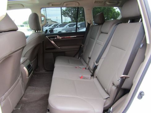 Used 2019 Lexus GX 460 Premium image 10
