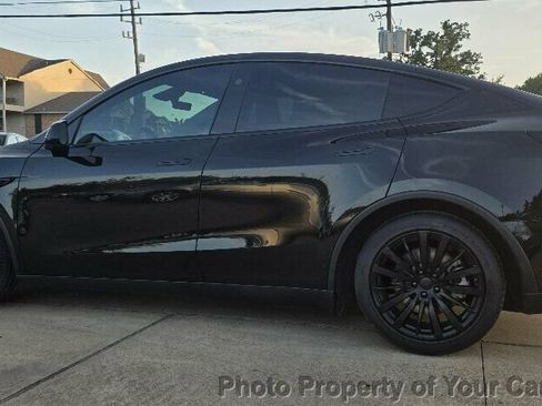 Used 2026 Tesla Model Y Long Range RWD image 22