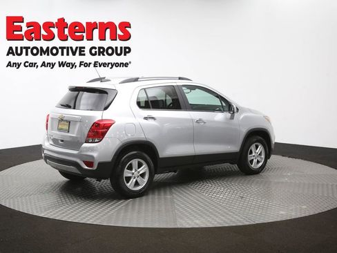 Used 2018 Chevrolet Trax LT w/ LT Convenience Package AWD/4WD image 40