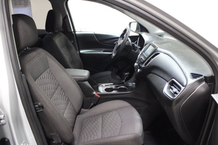 Used 2018 Chevrolet Equinox LT FWD image 23