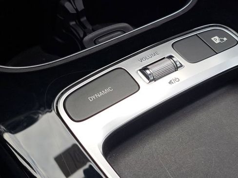 Used 2025 Mercedes-Benz CLA 250 4MATIC image 17