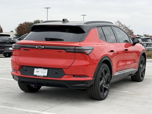 New 2026 Chevrolet Equinox EV RS image 4