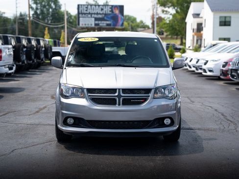 Used 2020 Dodge Grand Caravan GT FWD image 3