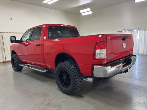 Used 2024 RAM 2500 Big Horn w/ Bed Utility Group image 6