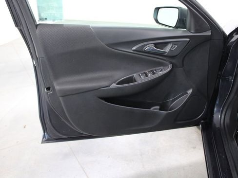 Used 2023 Chevrolet Malibu LS image 23