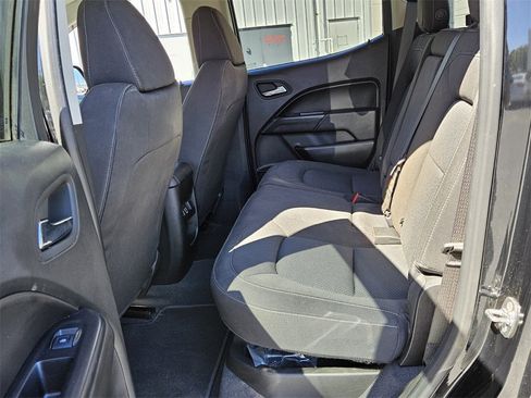 Certified 2022 Chevrolet Colorado LT w/ LT Convenience Package image 4