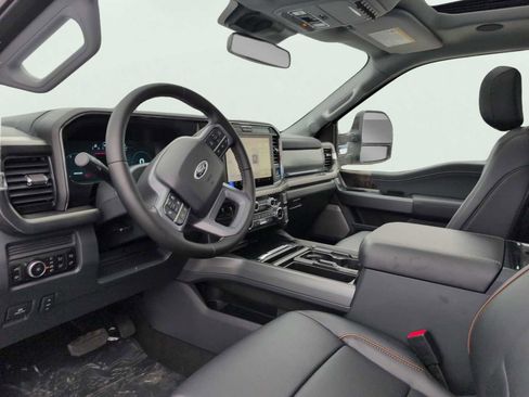 New 2026 Ford F250 Lariat w/ Black Appearance Package image 8