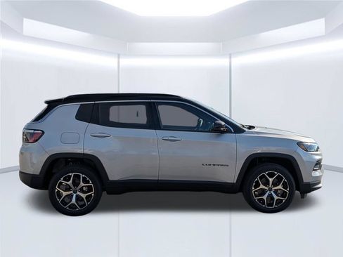 New 2026 Jeep Compass Limited AWD/4WD image 8
