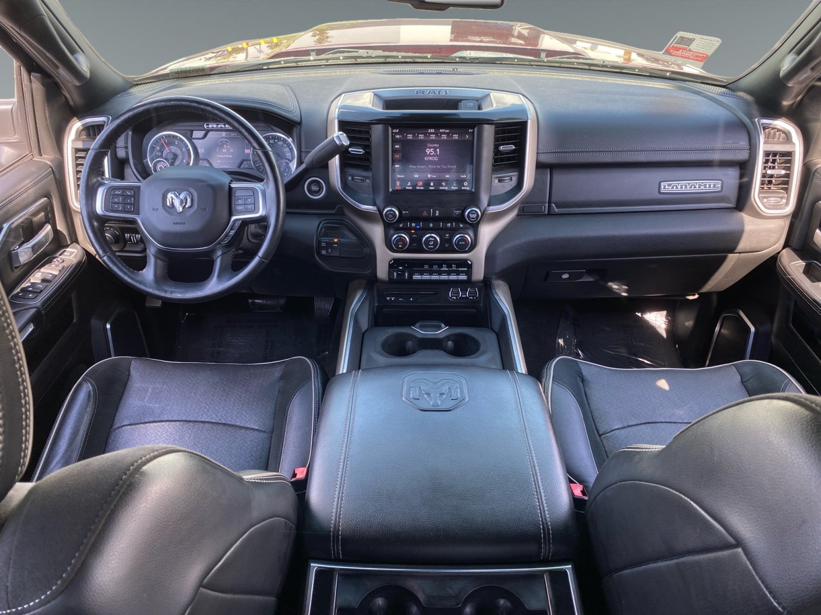 Used 2019 RAM 3500 Laramie AWD/4WD image 10