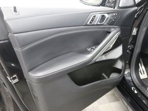 Used 2021 BMW X6 M50i w/ Executive Package AWD/4WD image 17