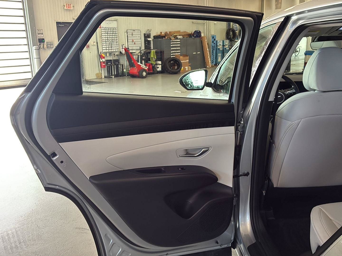 Used 2025 Hyundai Tucson SE AWD/4WD image 20