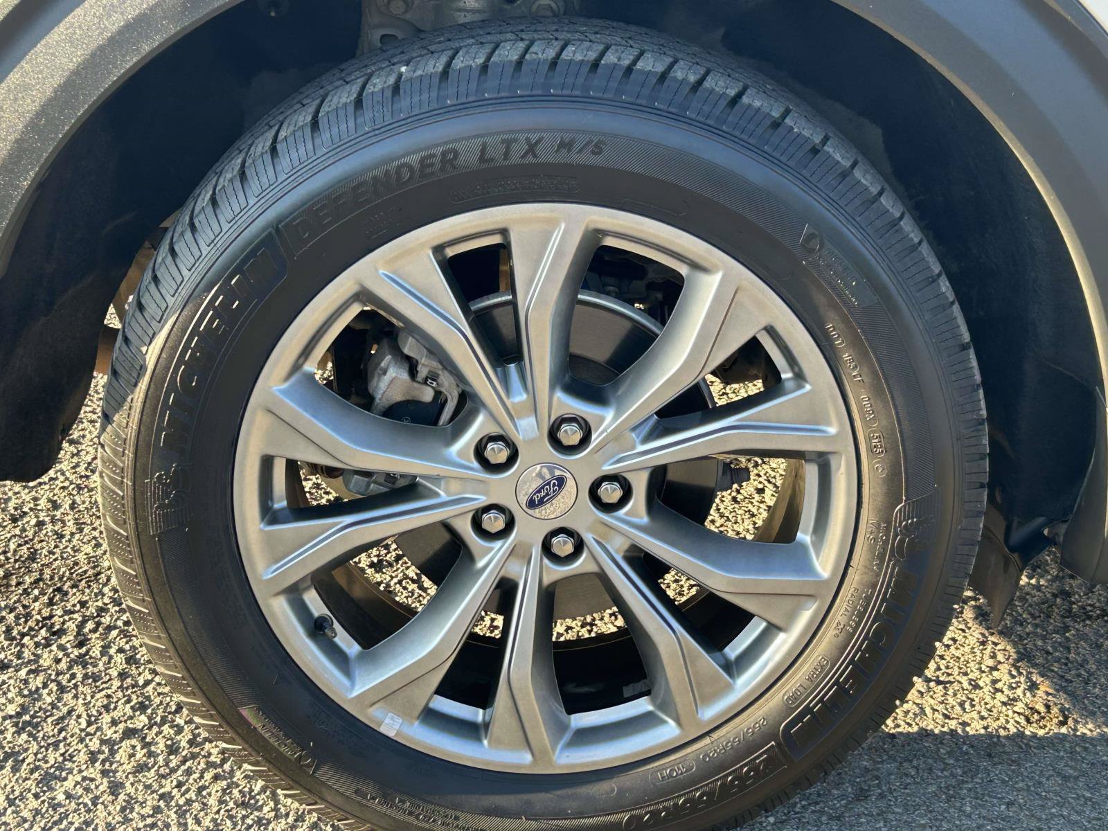Used 2022 Ford Explorer Limited AWD/4WD image 9