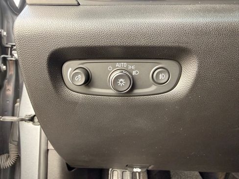Used 2020 Chevrolet Traverse LT AWD/4WD image 20