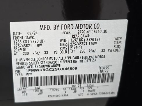 Used 2025 Ford Explorer ST AWD/4WD image 36