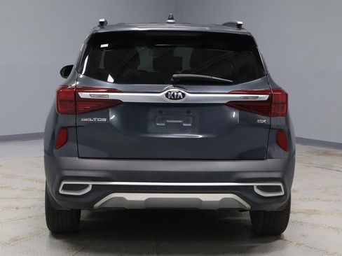 Used 2021 Kia Seltos EX image 11