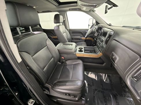 Used 2018 Chevrolet Silverado 1500 LTZ w/ LTZ Plus Package image 27