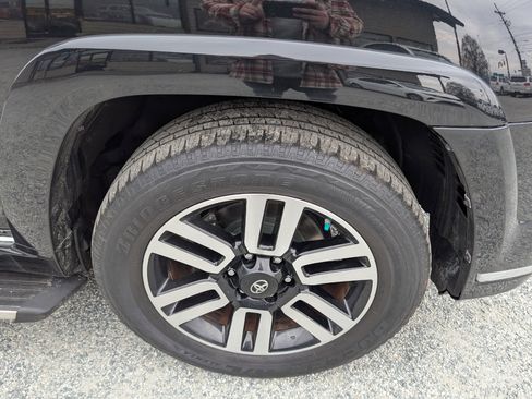 Used 2015 Toyota 4Runner Limited image 4