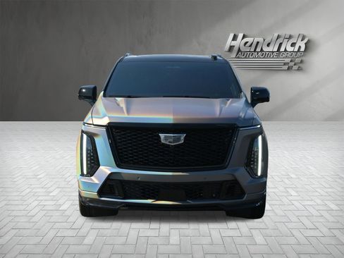 Used 2026 Cadillac Escalade V w/ LPO, ONYX Package AWD/4WD image 3