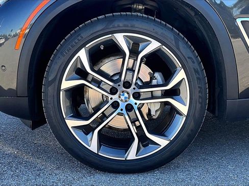 Used 2023 BMW X5 xDrive40i w/ Premium Package image 33