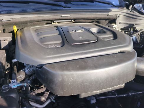 Certified 2021 Jeep Grand Cherokee Laredo w/ Security & Convenience Group image 14