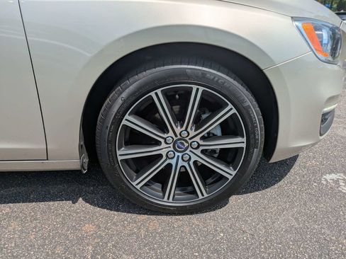 Used 2018 Volvo S60 T5 Inscription FWD image 13