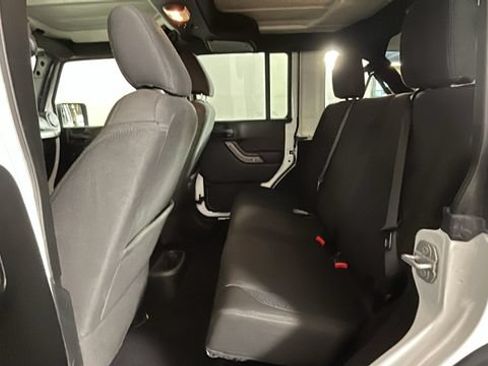 Used 2017 Jeep Wrangler Unlimited Sport AWD/4WD image 25