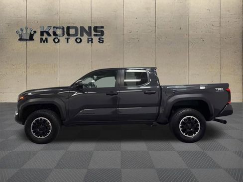 Used 2024 Toyota Tacoma TRD Off-Road AWD/4WD image 4