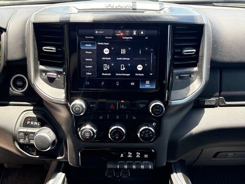 Used 2025 RAM 1500 Big Horn AWD/4WD image 23