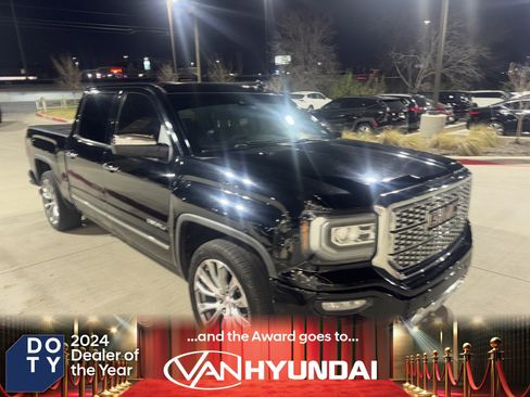 Used 2017 GMC Sierra 1500 Denali image 1